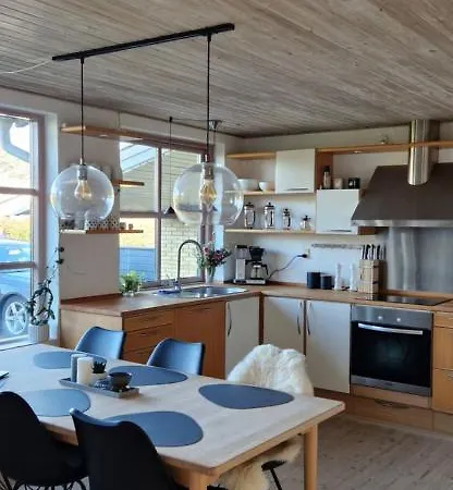 Spacious 3-bedroom House Holiday home Hjorring