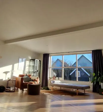 Holiday home Spacious 3-bedroom House Hjorring